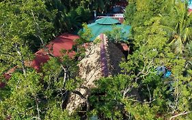 Yerrata Resorts